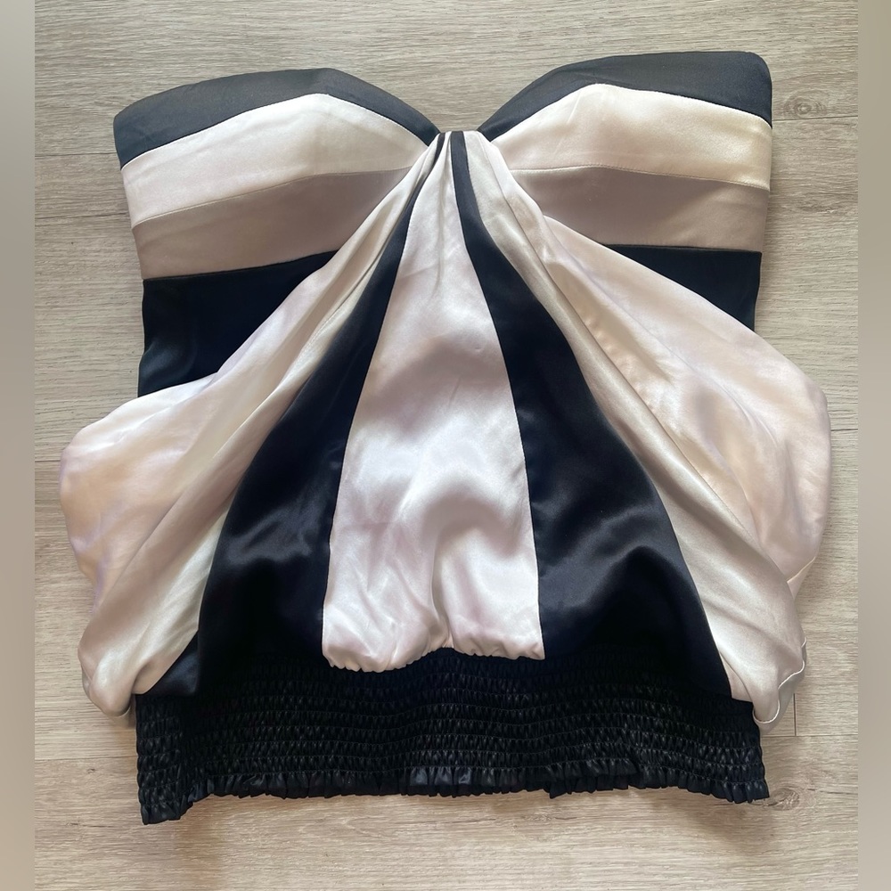🔥NWT Bebe Y2K  Silk Tube Top Size Medium. Black/Gray 🔥